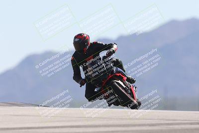 media/Oct-13-2025-Moto Forza (Mon) [[a66d839500]]/3-B Group/Session 4 (Turn 9)/